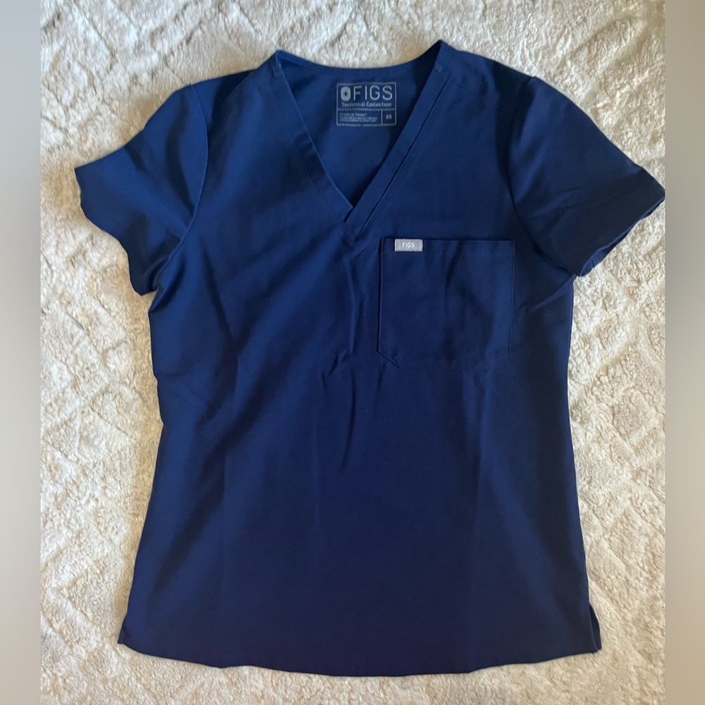 XS Navy figs top Catarina scrub